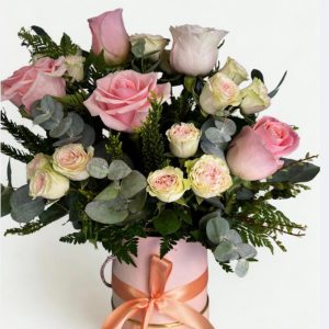 Sombrerera de Rosas y mini rosas